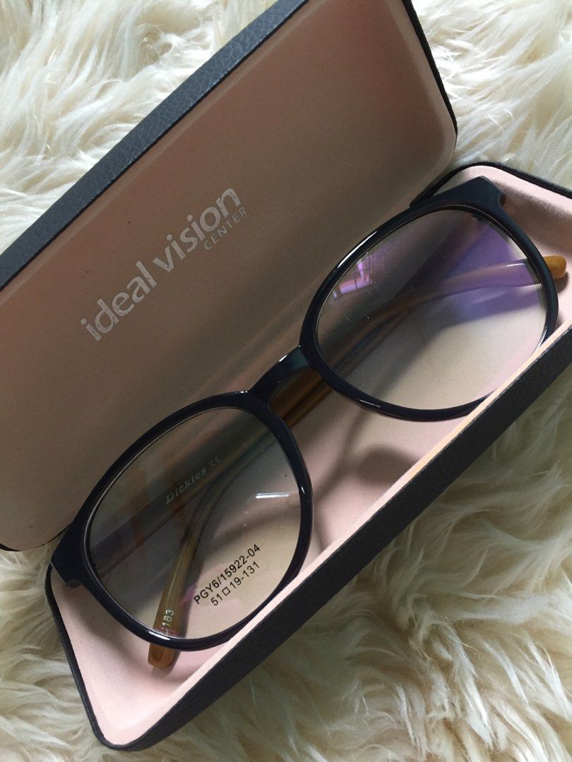 Dickies Ideal Vision Frame (Category: Sunglasses & Eyewear) located in Valenzuela. Submitted by trislndgn (Listing ID 1226631258, Image 2). Description: Brand new, unused! Decluttering .