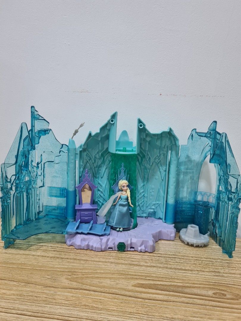 Disney frozen magical lights palace discount