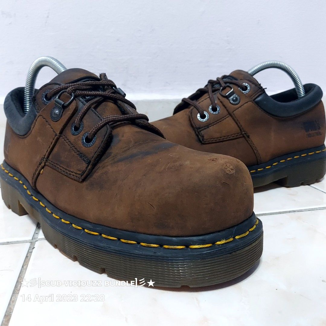 Dr. martens top industrial 63