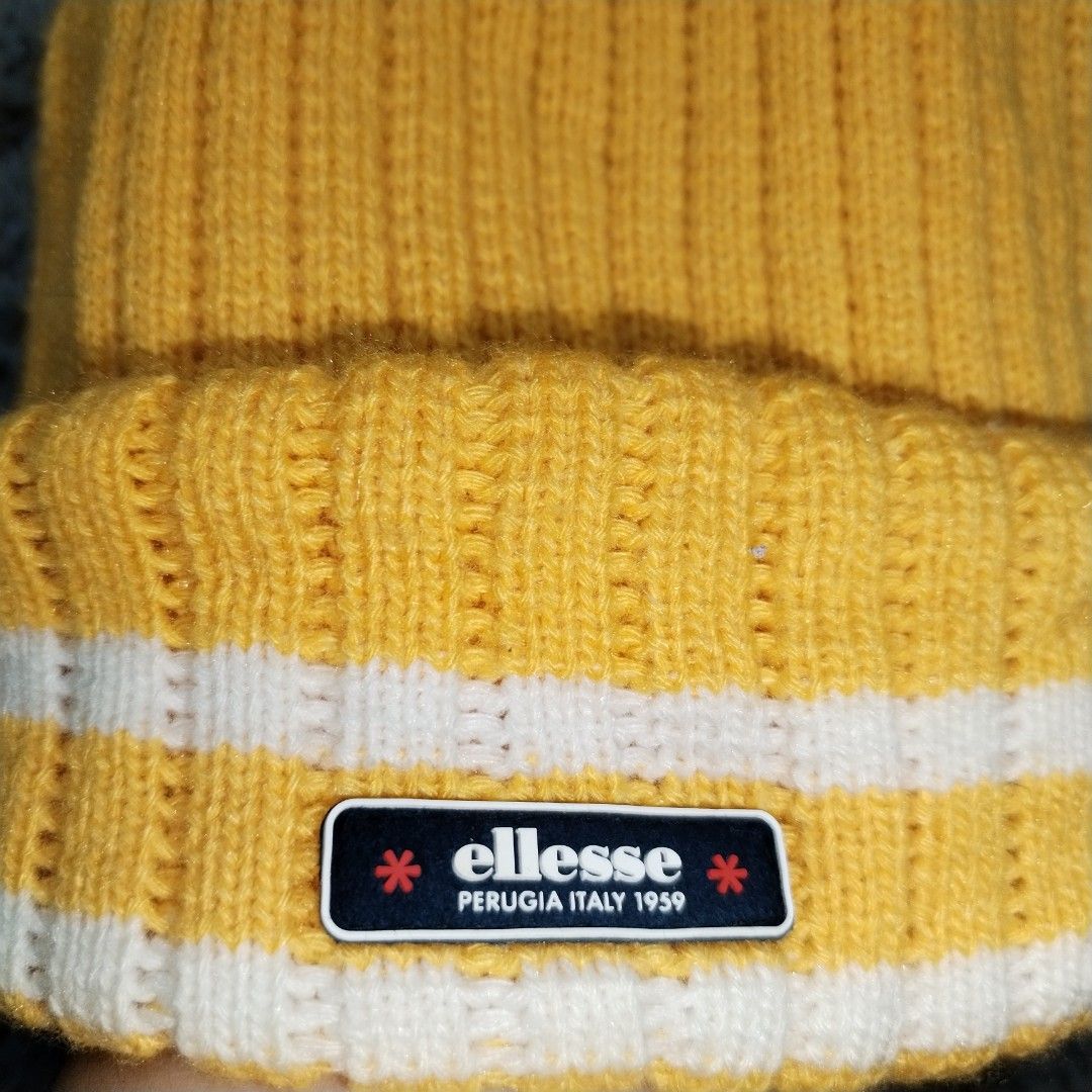 ELLESSE Original Beanie Hat for Unisex (Category: Caps & Hats) located in Sorsogon. Submitted by thriftmebro (Listing ID 1226623658, Image 3). Description: Excellent condition Color rate 10 /10 Size 50 cm to 59 cm Need wash Price +sf.