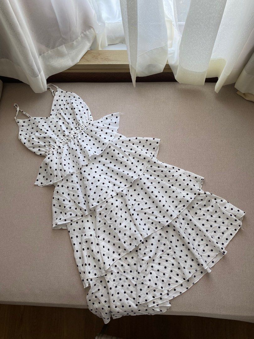 Fashion Dresa M (Category: Dresses) located in Makati City. Submitted by nicolelabarette (Listing ID 1226539762, Image 2). Description: Size M.