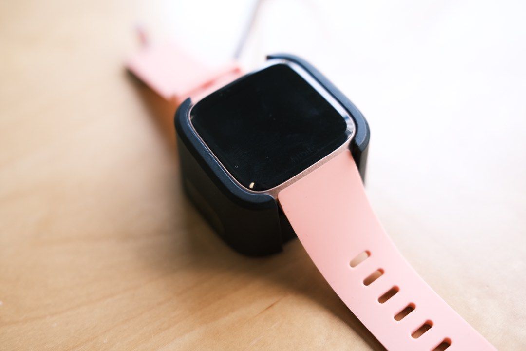 Fitbit Versa 1st Gen Carousell