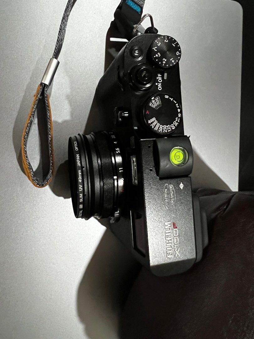 Fujifilm X100F mirrorless camera, Photography, Cameras on Carousell