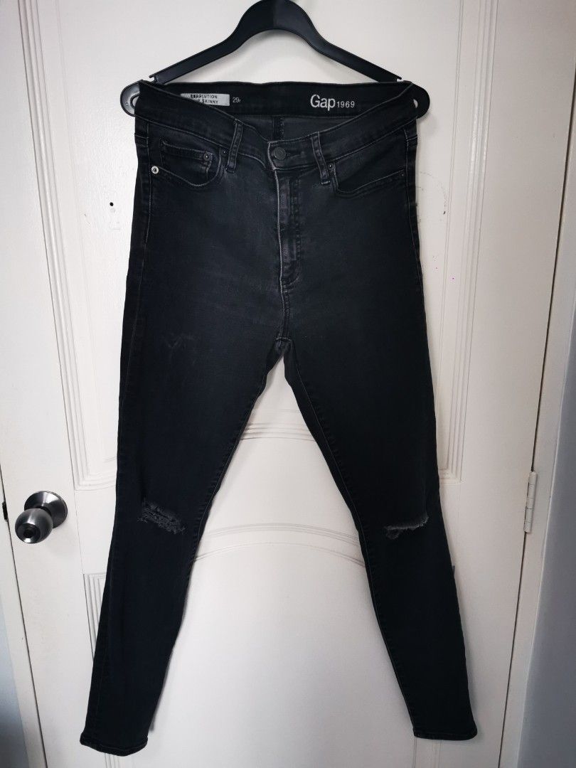 Gap black shop ripped jeans