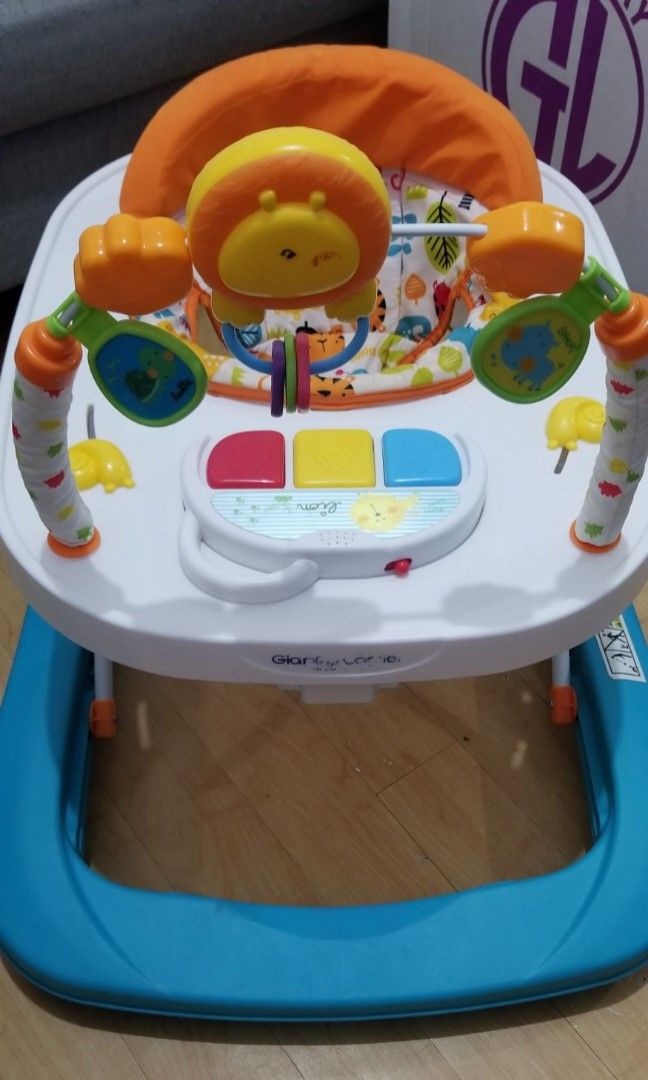 Giant outlet baby walker