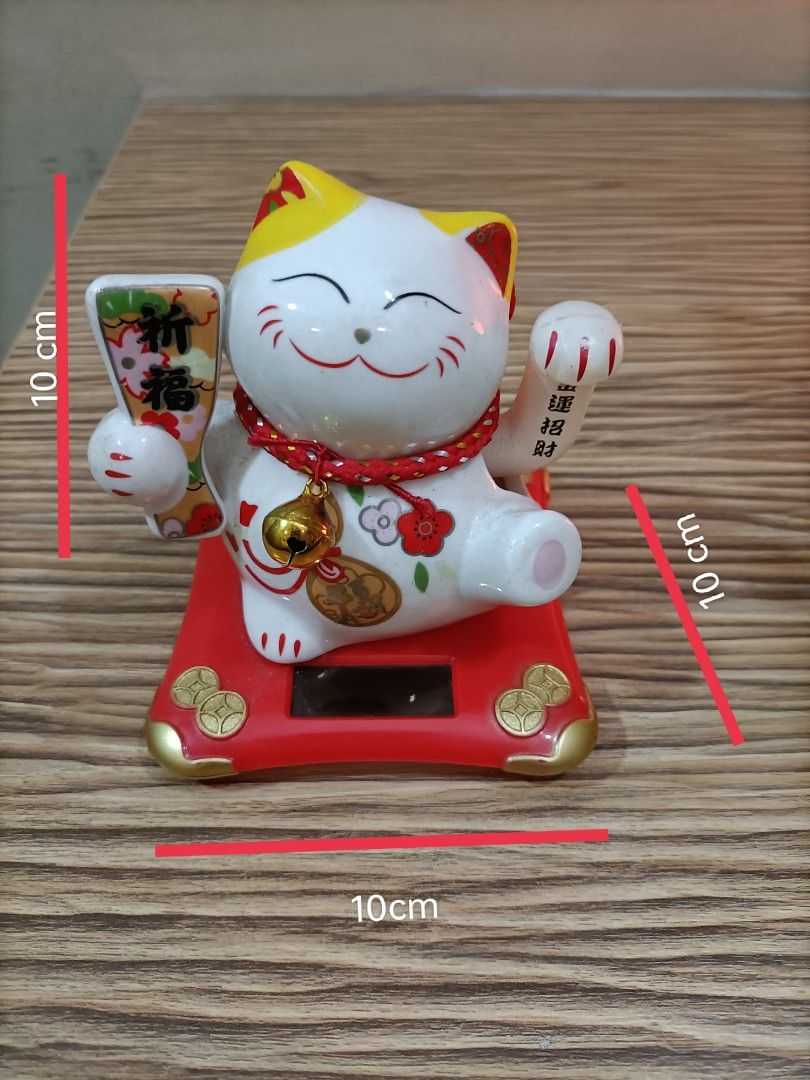 Feng shui cat with hot sale moving hand