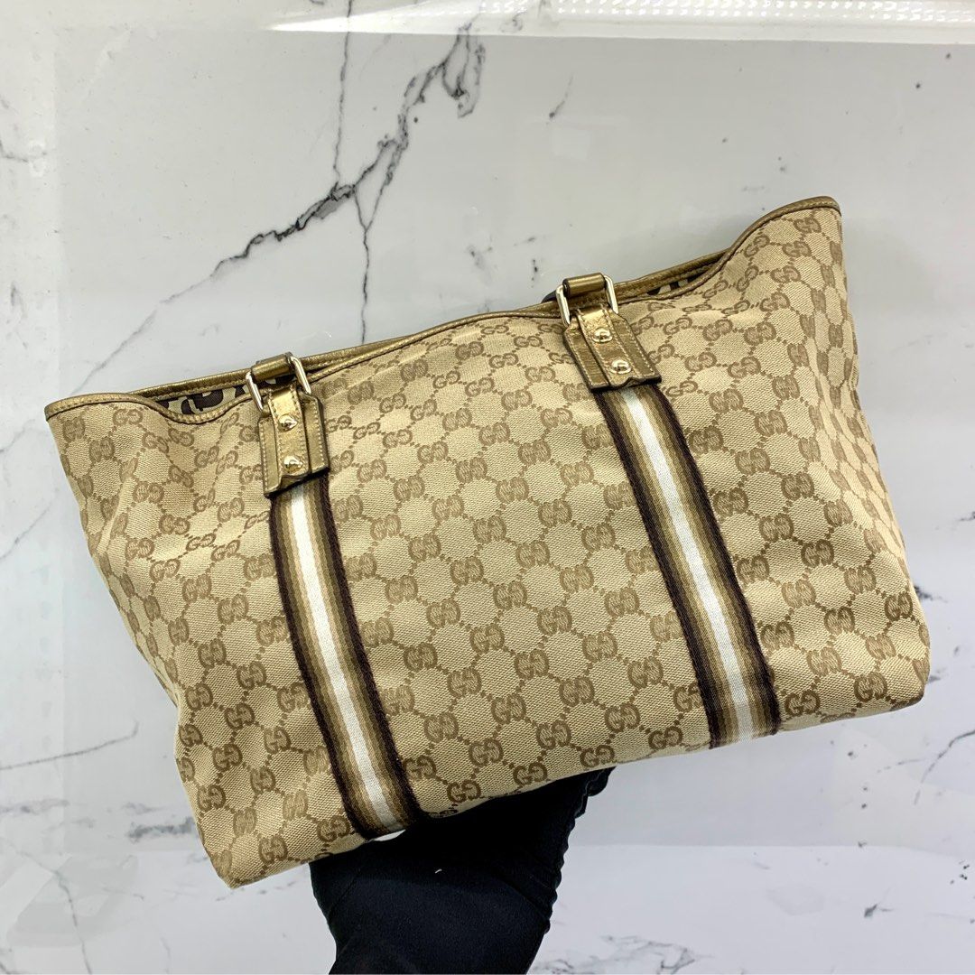 GUCCI 139260 GG CANVAS HEART CHARM TOTE BAG 237011598