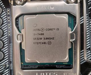Intel i5 7400 w/ 8GB Ram DDR4
