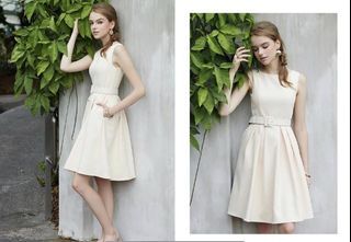 Intoxiquette Belted Flare Dress in Cream XS