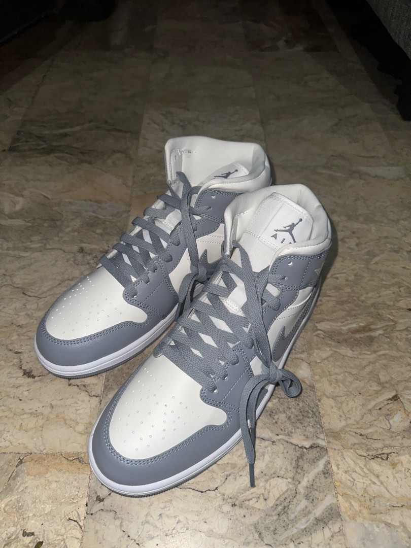 aj1 sail