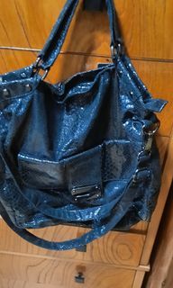 Kenneth Cole bag with tag