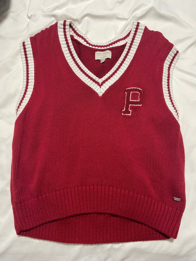 knitted sweater vest