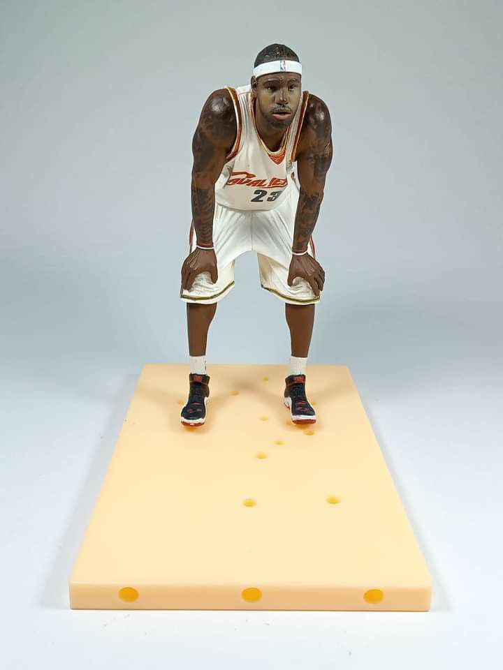 mcfarlane toys lebron james lakers