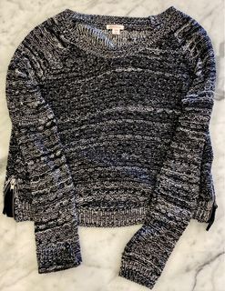 LIKE NEW Y2K STYLE GREY KNITTED SWEATER WITH ZIPPER DETAIL