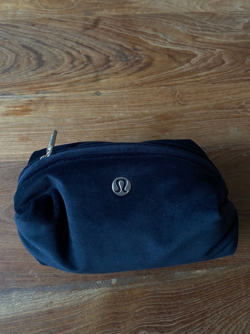 Lululemon Make Up Bag, Women's Fashion, Bags & Wallets, Purses