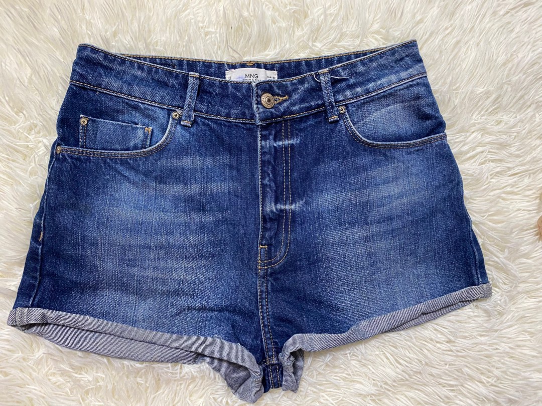 MANGO, Women's Fashion, Bottoms, Shorts on Carousell