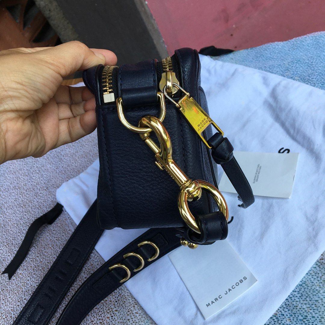 Marc Jacobs camera bag softshot, Women's Fashion, Bags & Wallets, Cross