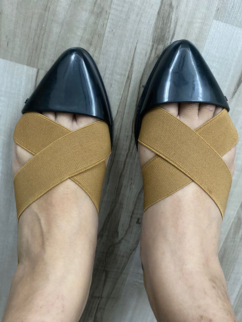 Melissa flats sandals Women s Fashion Footwear Sandals on Carousell