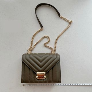 （分類：）位於 。 由 edishi 提交（商品編號 1226558849，圖片 1）。簡介： 。