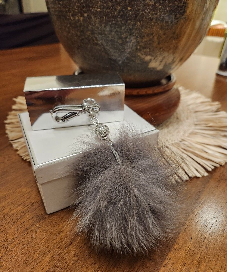 Michael kors keychain fur top