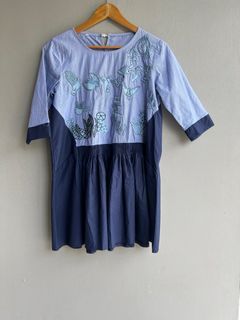 Mididress bordir blue