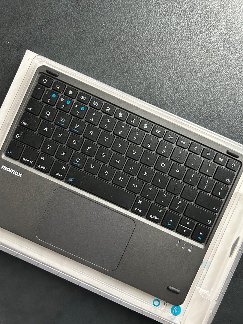 Momax Wireless Keyboard for Tablets (Category: Computer Keyboard) located in Taguig. Submitted by corpogirlpaoma041922 (Listing ID 1226605578, Image 2). Description: I bought this for my ipad but I ended up not using it! In perfect condition, and comes with the original box. Less than 3 months with me. :) Original price is 4,490 but selling it for only 3900!.
