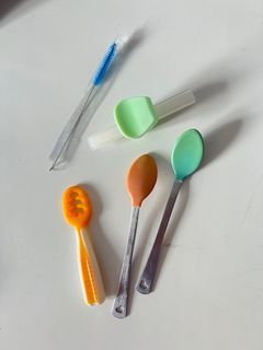 Munchkin and numnum spoon set