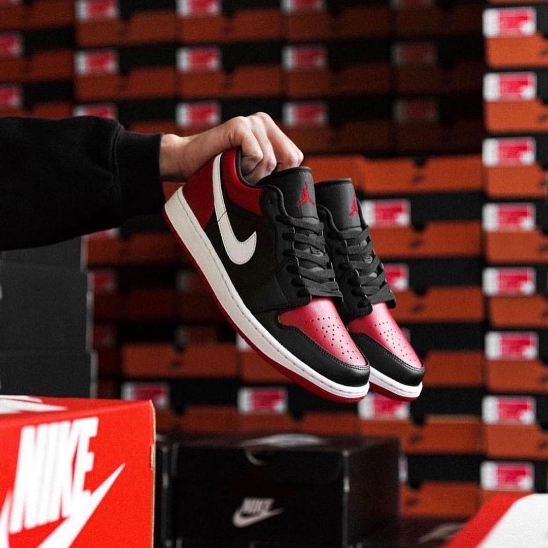 Nike Air Jordan 1 Low “Alternative Bred toe