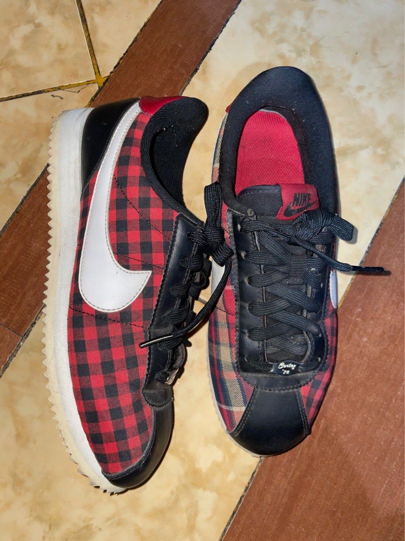 Plaid nike cortez top