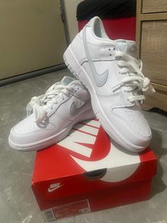 Nike Dunk Low. White/Pure Platinum. Size 6Y. Fits W7-W8