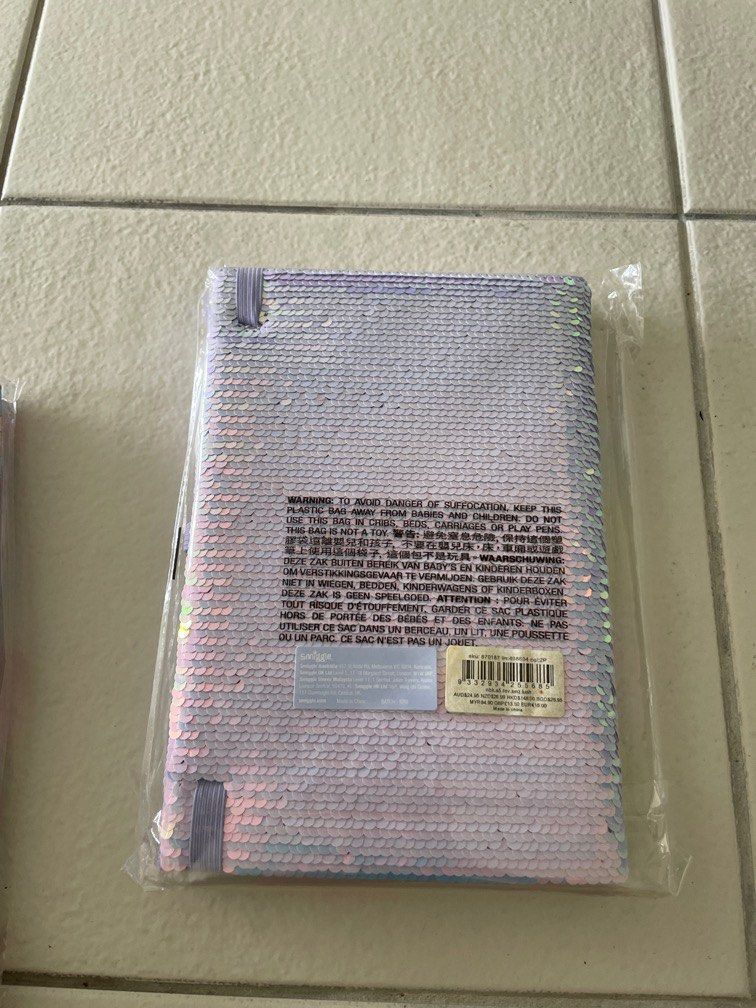 Notebook from Smiggle. Still in packaging (Category: Stationery & School Supplies) located in Singapore. Submitted by davidtan81 (Listing ID 1226530310, Image 3). Description: .