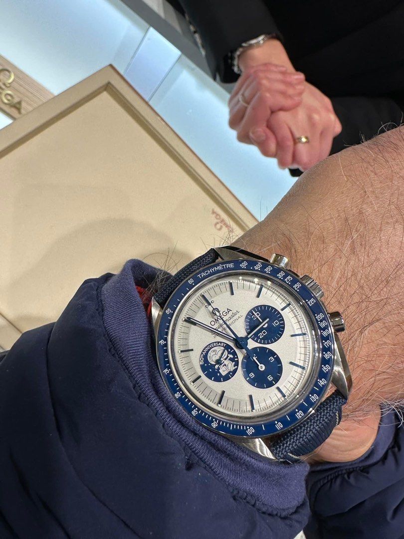 Omega speedmaster snoopy deals limited edition