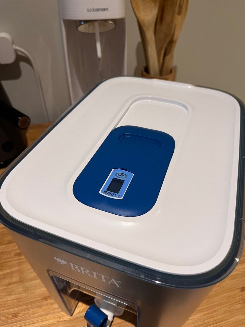 Original Brita Large fridge water dispenser, TV & Home Appliances, Kitchen Appliances, Other