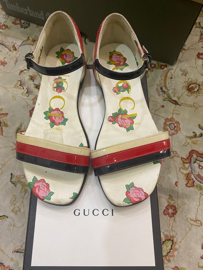 Peppa pig gucci slides 2025