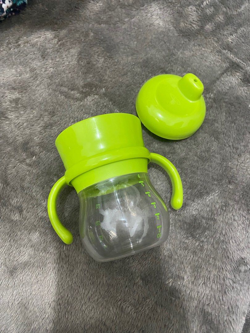 Oxo Tot (Category: Breastfeeding & Bottle Feeding) located in Cainta. Submitted by marywizzy (Listing ID 1226513931, Image 1). Description: Oxo Tot Sippy Cup With Open Mouth Training Lid This is hust used once. No box.