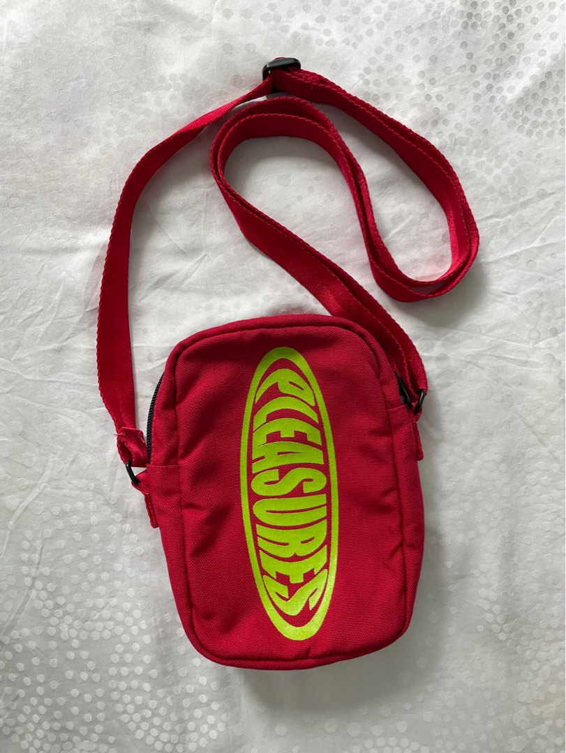 Pleasures shop side bag
