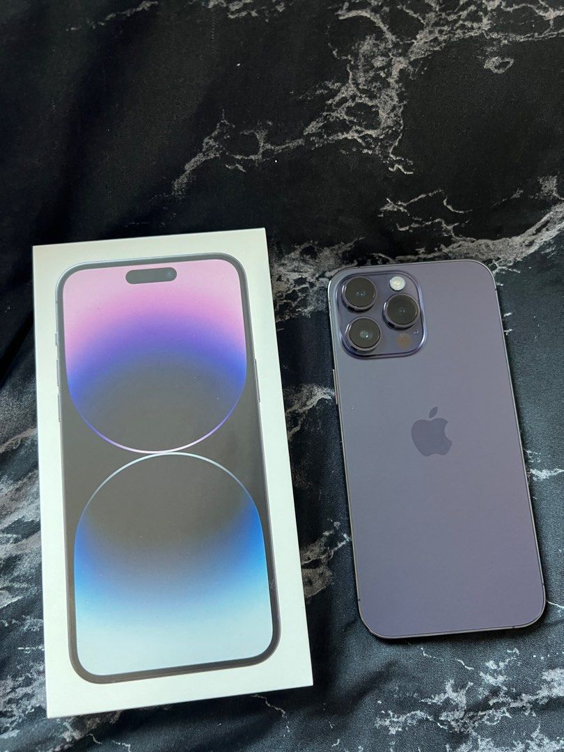 Preloved Iphone 14 Promax Smartlocked (Category: iPhone 14 Series) located in Quezon City. Submitted by madamsgadgetsshop (Listing ID 1226578285, Image 1). Description: Preloved 91% Batt Health With Box&Charger With Case & Tempered.