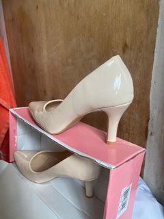(Category: ) located in . Submitted by freshskinessentials (Listing ID 1226591718, Image 1). Description: .
