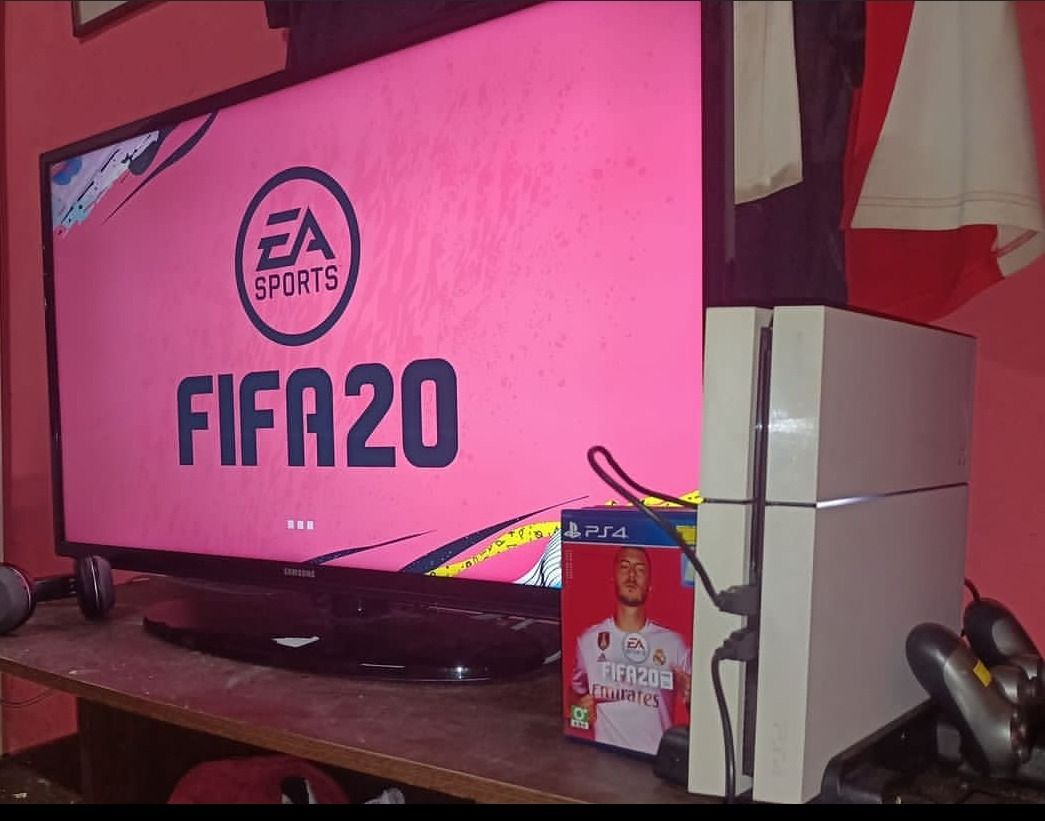Tv store samsung ps4