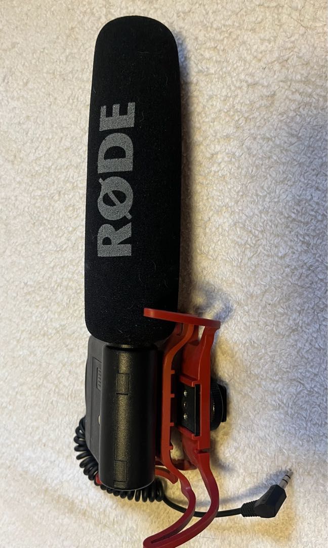 Rode VideoMic (w/ free battery), Audio, Microphones on Carousell