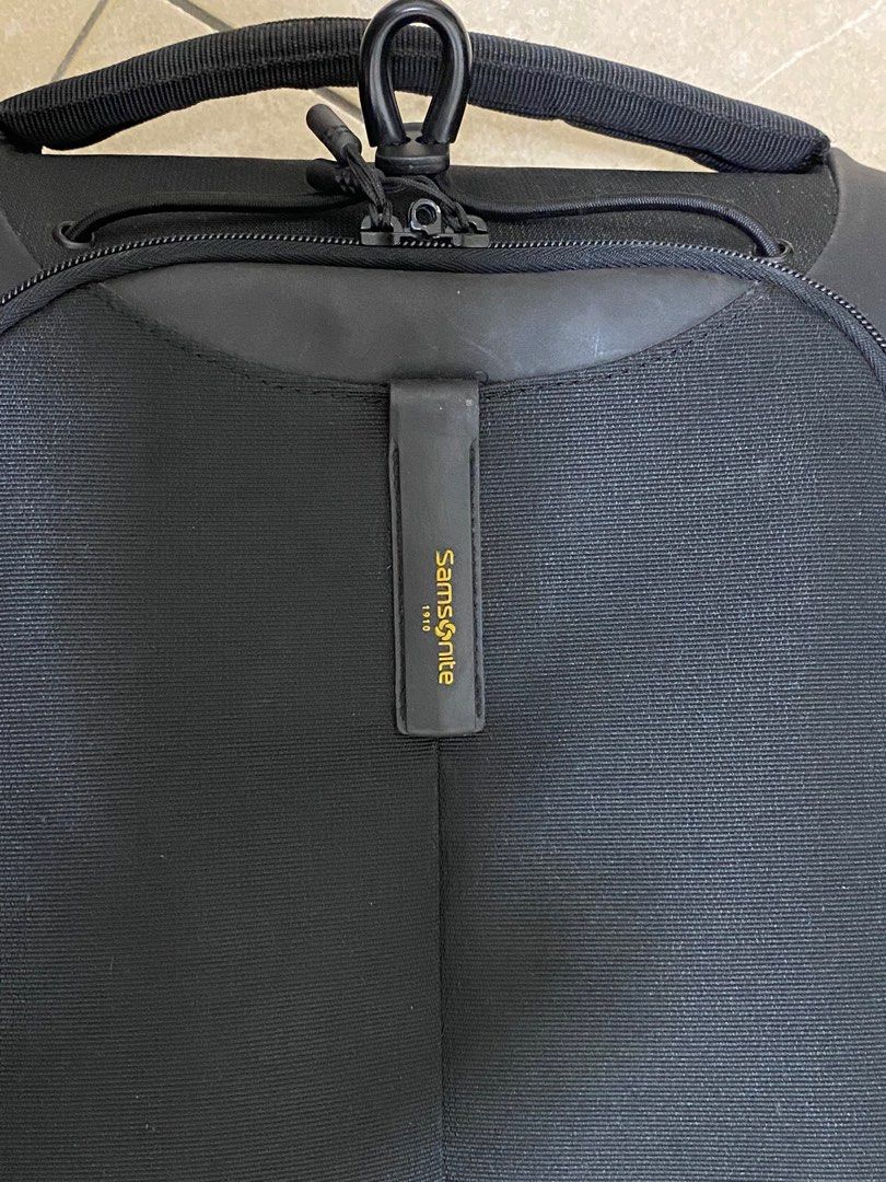 Samsonite Freeminder Flex Luggage Bag (2-Wheeled) (Category: Briefcases) located in Manila. Submitted by per5hy (Listing ID 1226551855, Image 1). Description: Selling my pre-loved Samsonite Luggage bag at a very affordable prices. Been my companion on all my domestic and international travels. .