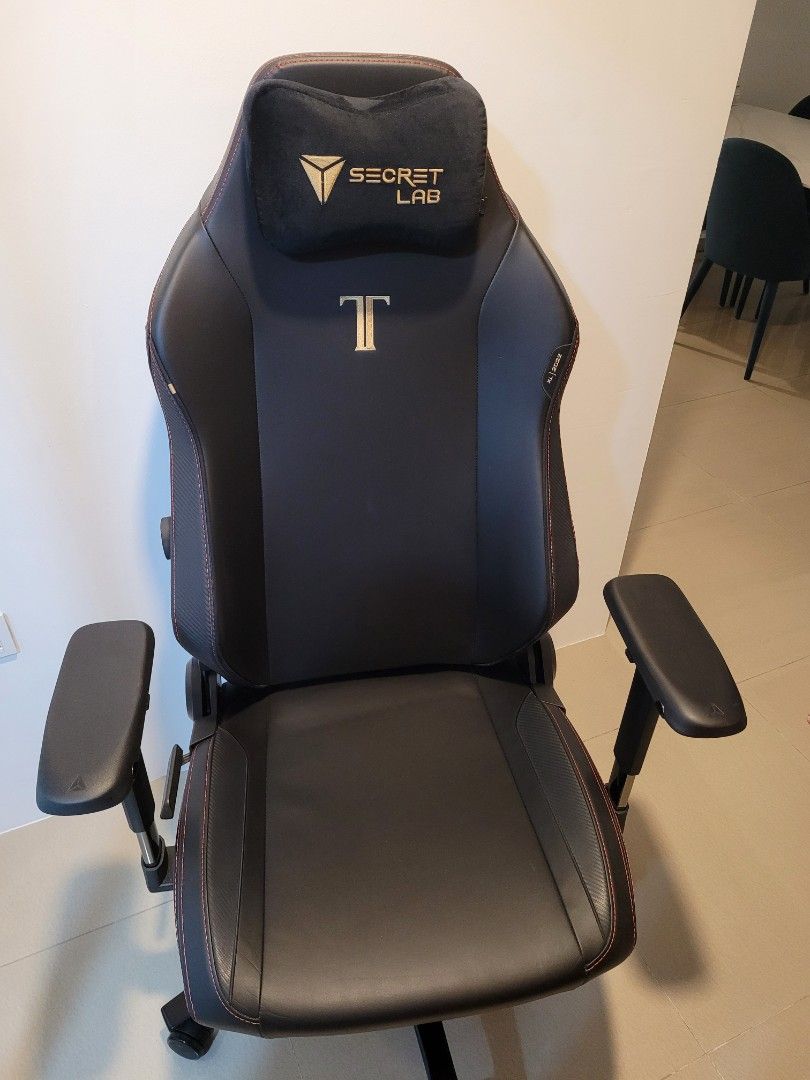 Secret Lab Gaming Chair Titan XL 2022, Furniture & Home Living