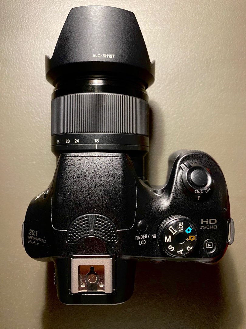 Sony A3500 Mirrorless, Photography, Cameras on Carousell
