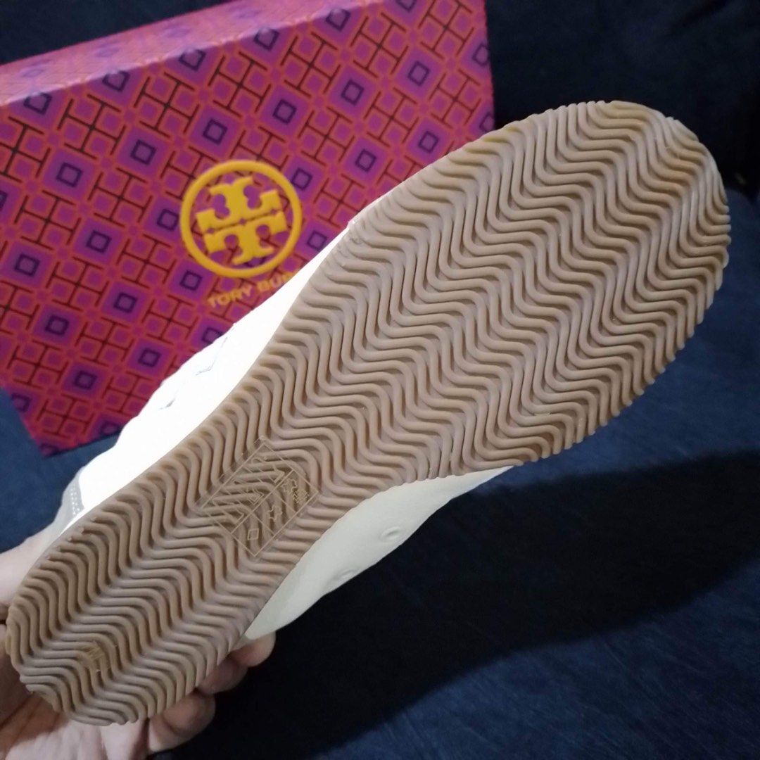 Tory Burch Sneakers (Category: Sneakers) located in Santa Rosa. Submitted by justboho (Listing ID 1226679543, Image 3). Description: Tory Sneakers Calf Leather CODE: White/ New Ivory/Cerbiatto 100 SIZE: US 7.