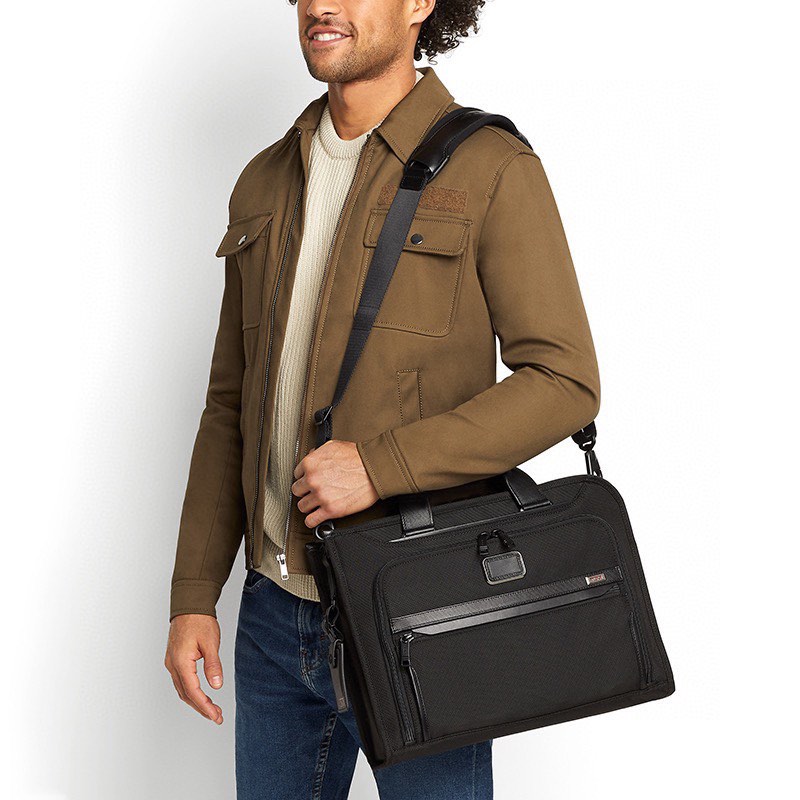 Tumi corporate collection messenger bag store