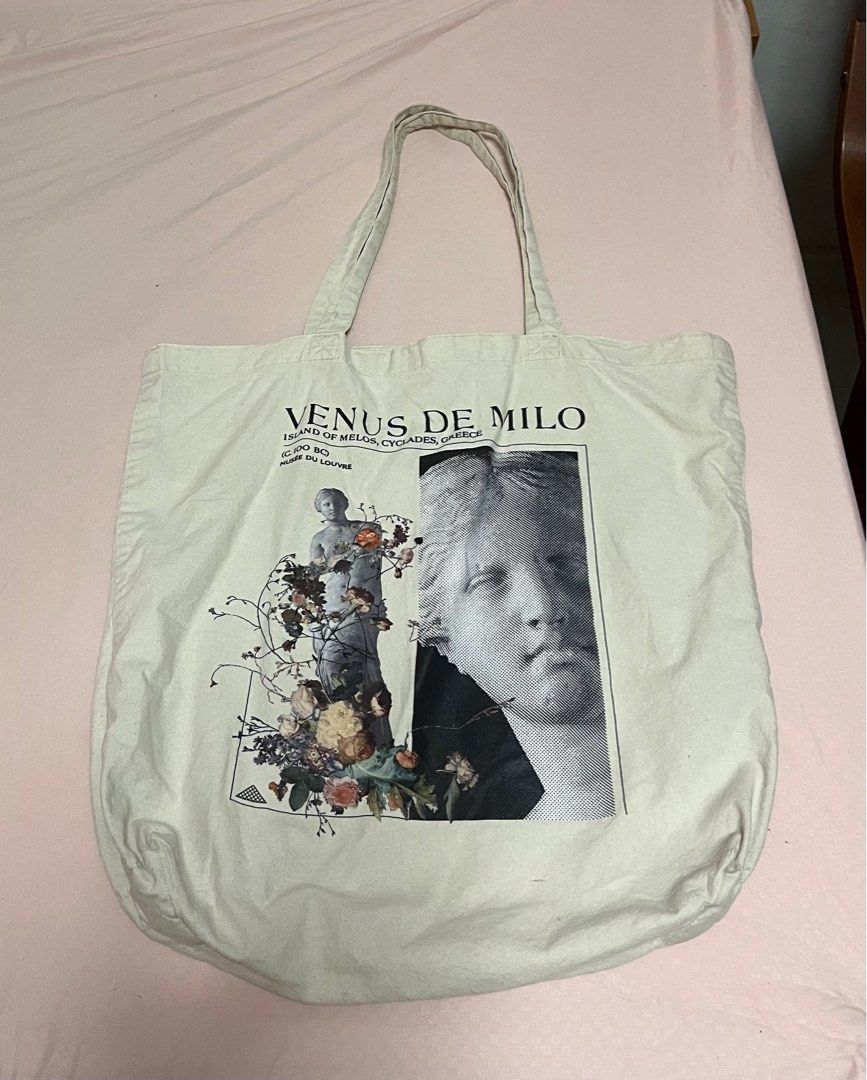 Uniqlo louvre museum tote bag, Luxury, Bags & Wallets on Carousell