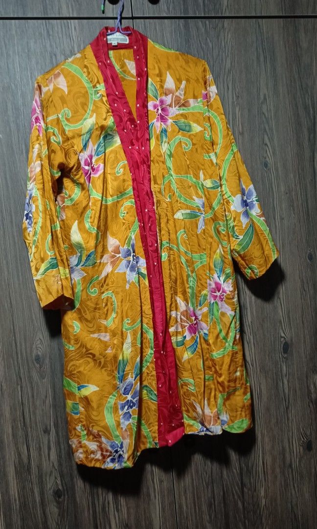 Vintage baju raya (kebaya & kurung), Women's Fashion, Muslimah Fashion