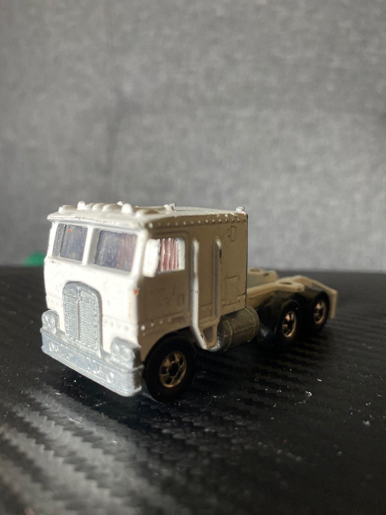 Vintage hot wheels kenworth 1980 Hobbies Toys Toys Games