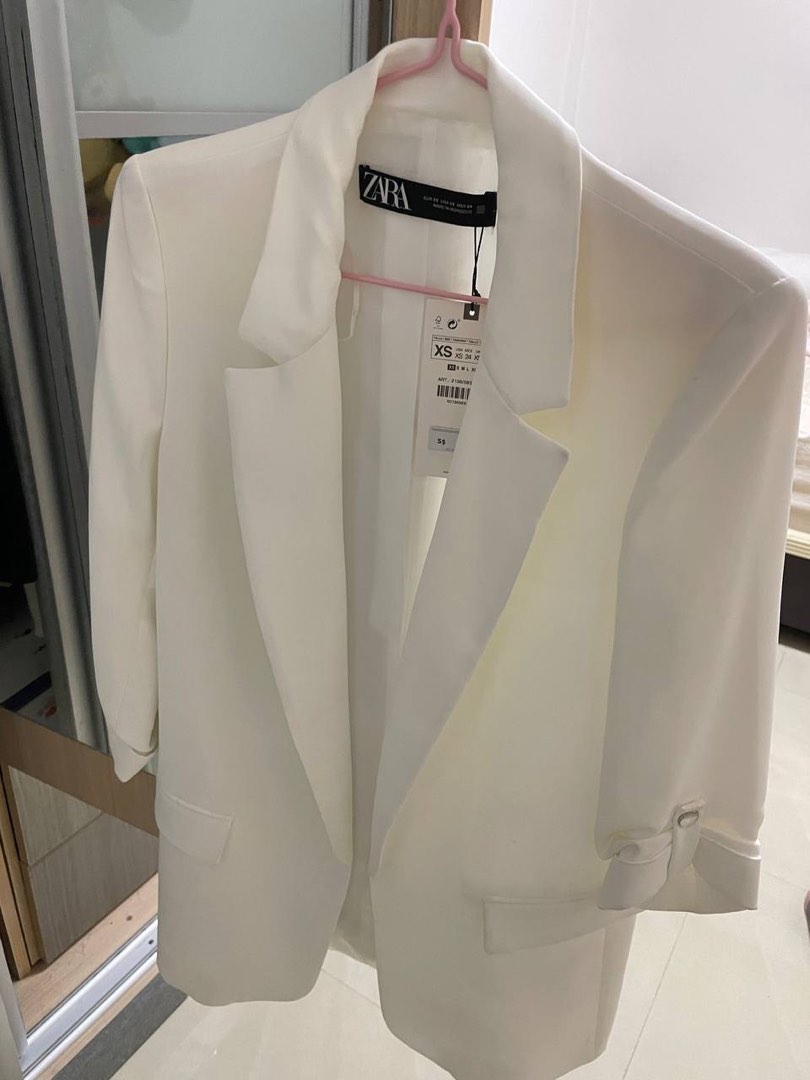 Zara white coat, Women's Fashion, Coats, Jackets and Outerwear on Carousell