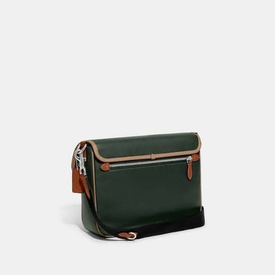 🇺🇲 Authentic Coach Charter Messenger Bag (Category: Luxury Bags & Wallets) located in Santa Cruz. Submitted by janelovebagswatchesshoesph (Listing ID 1226861089, Image 2). Description: .